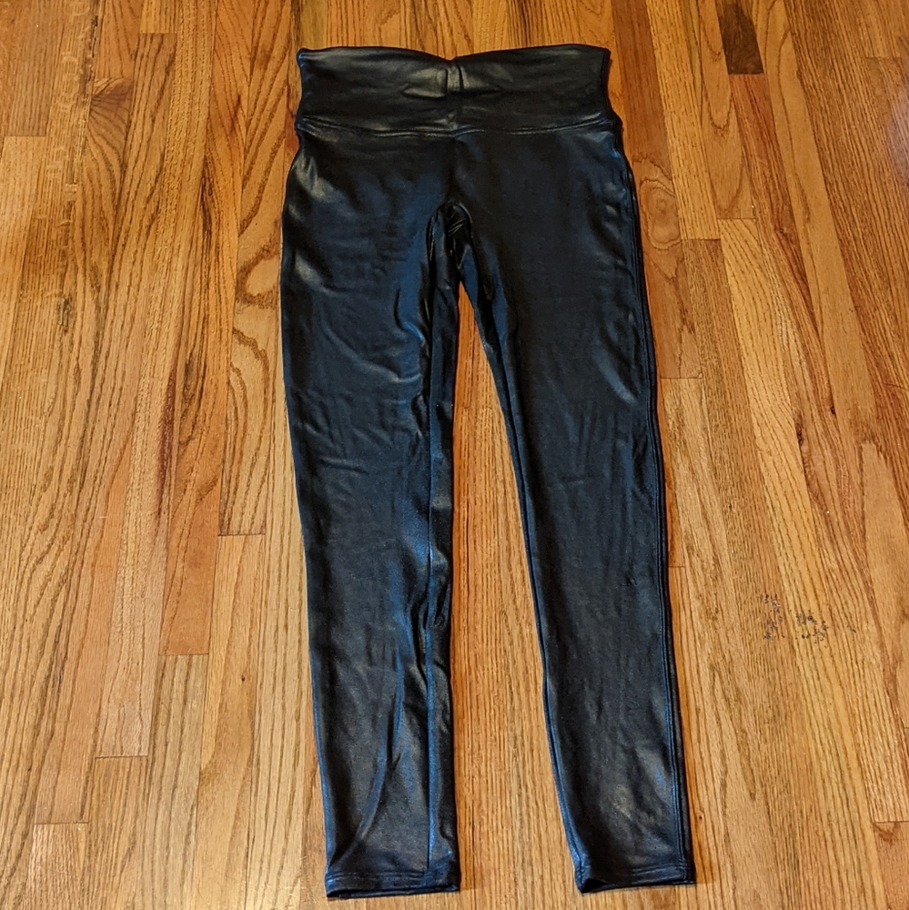 SPANX petite Medium Faux Leather Leggings
